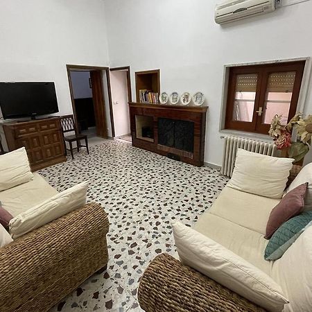 B&B Caterina Biccari Buitenkant foto